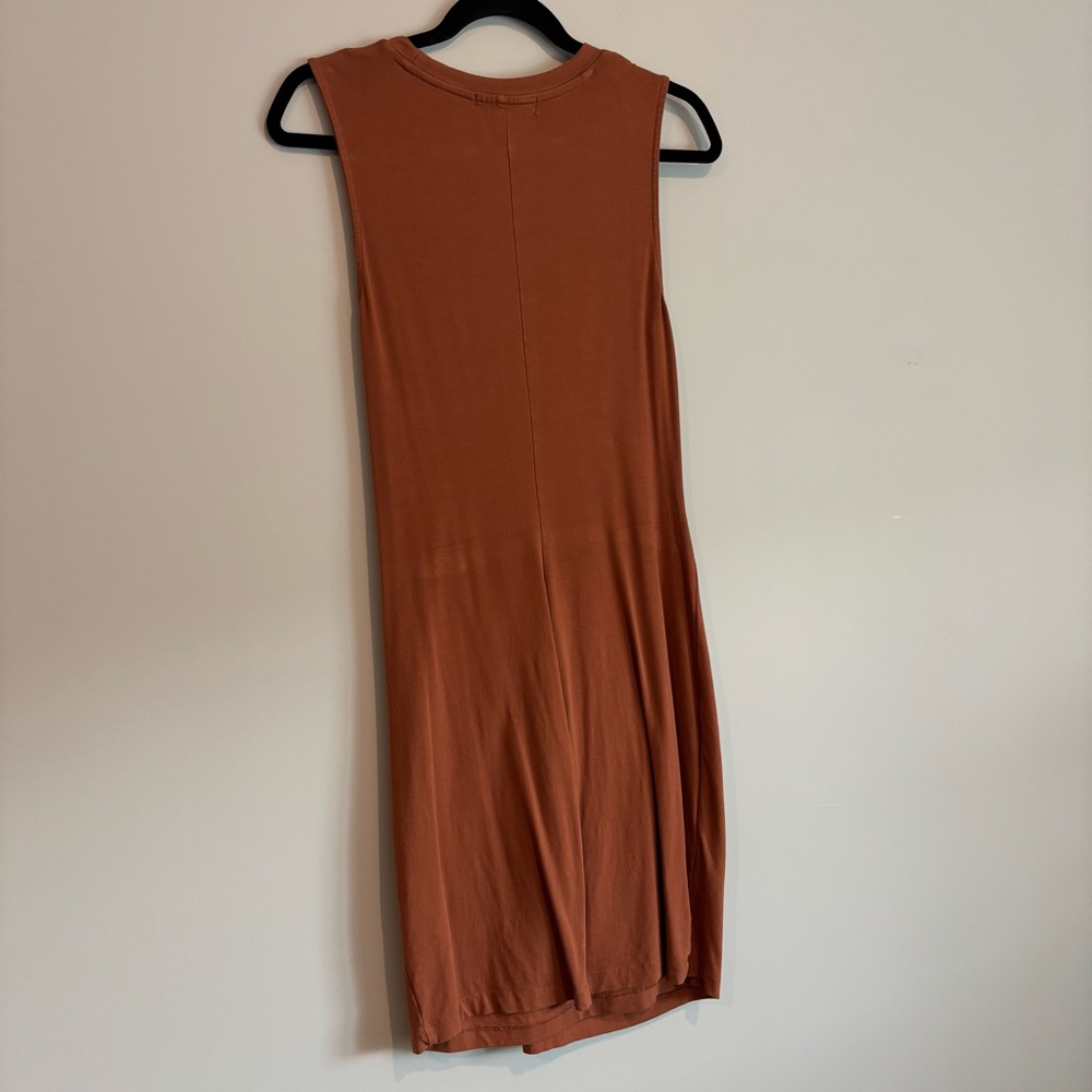 Dynamite Women's Terracotta Knot Midi Dress - Picture 4 of 5